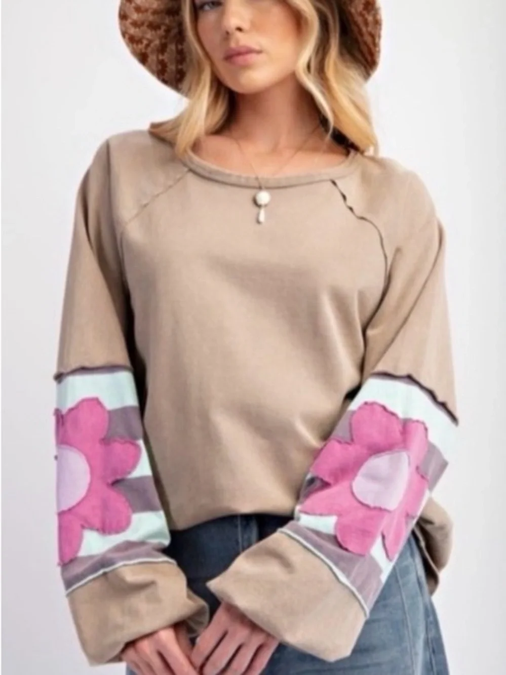 Easel Taupe Lightweight Sweatshirt with Flower Stripe Sleeves - Picture 3 of 9